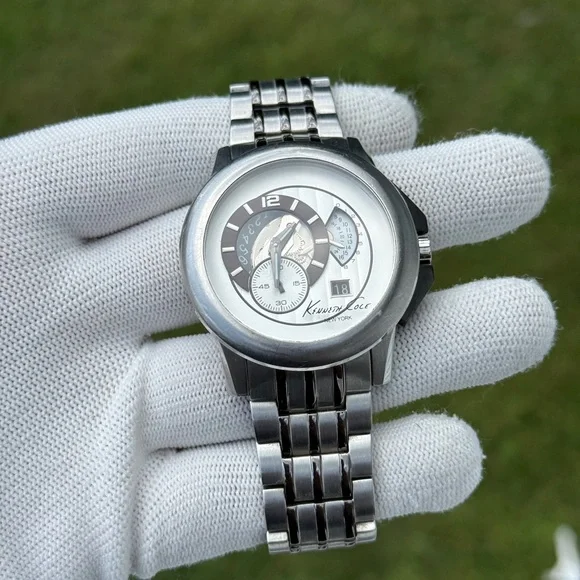 KENNETH COLE
Sporty Link Watch Black and Silver automatic skeleton men’s watch - Picture 10 of 11